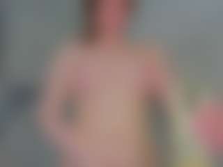 Live cam show with BabyMlem - Moaning on Milfs Live