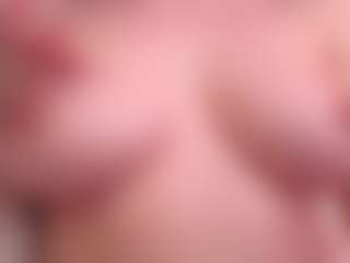 Live-Cam-Show mit BabyMlem - Young Adult auf Camsoda
