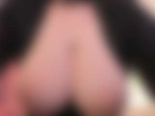 EmmaBloomm's Live Sex Cam Show