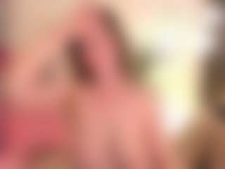 Live cam show with EmmaBloomm - Cowgirl on Soda Cam