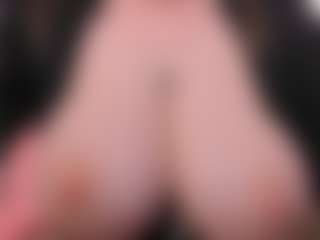 Live cam show with EmmaBloomm - Moaning on sexylive.show
