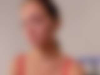 Live cam show with FloraAmber - Student on Mixed Magazine Live