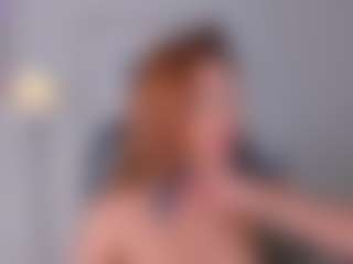 Live cam show with KayraLanne - Nipple Piercings on Instabang