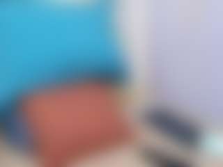 Live cam show with Melanie-Gale - Normal on Camsoda