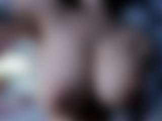 Live cam show with Miariot - Flat Chested on milfzrlive.com