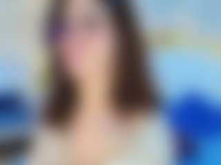 Live cam show with Kate Martinez - Glasses on CamwithHer