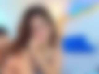Live cam show with Kate Martinez - Brown Hair Toys on Livezox