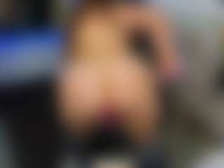 Live cam show with MerilandHH - Granny Big Tits on Camsoda