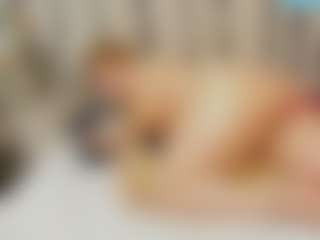 Live cam show with MerilandHH - Squirt MILF on sexylive.show