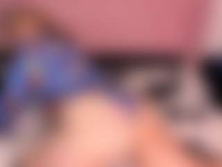 Live cam show with MerilandHH - Latina MILF on Camsoda | colombia