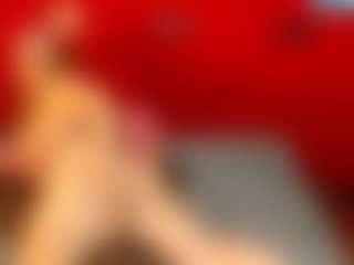 Live cam show with MerilandHH - Smoking on StripNow