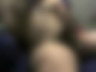 3LEGSSS's Live Sex Cam Show