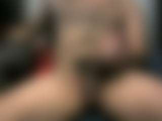 Live cam show with 3LEGSSS - American on Free Soda | dominican republic
