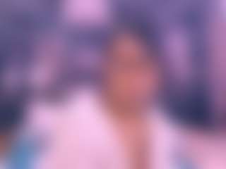 Chazzy MILF webcam performer live streaming