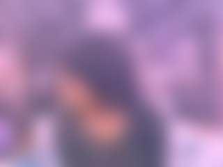 Live cam show with Chazzy - Petite on Milfs Live