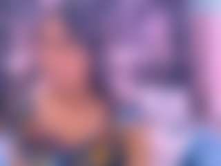 Chazzy MILF webcam performer live streaming