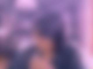 Chazzy MILF webcam performer live streaming