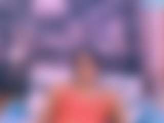 Chazzy MILF webcam performer live streaming