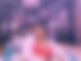 Chanel MILF webcam performer live streaming
