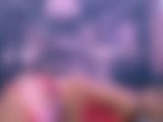 Chanel MILF webcam performer live streaming