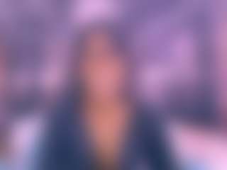 Chanel MILF webcam performer live streaming