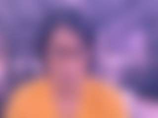 Chanel MILF webcam performer live streaming
