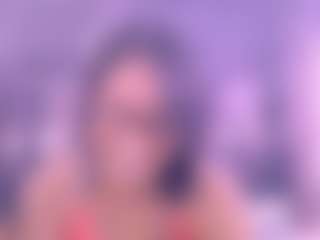 Live cam show with Chanel - Petite MILF on Fling VIP Chat