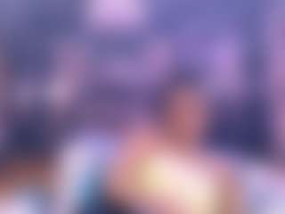 Chanel MILF webcam performer live streaming