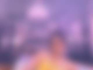Chanel MILF webcam performer live streaming