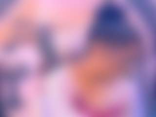 Chanel MILF webcam performer live streaming