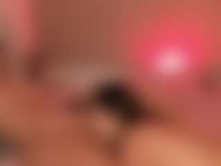 Live cam show with Sweett-Temptation - Lovense on CamwithHer