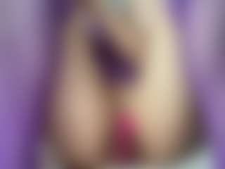 Candii Love Bae's Live Sex Cam Show