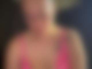 Candii Love Bae's Live Sex Cam Show