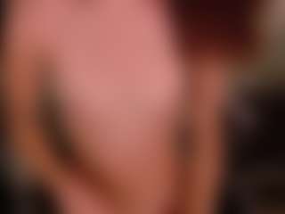 Live cam show with chloemoretix - Striptease on SquirtSoMuch