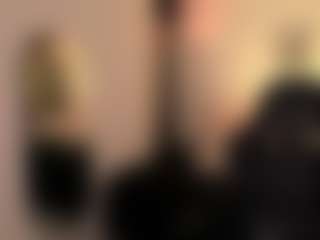 Live cam show with chloemoretix - Handjob on chickslive.net
