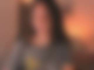 Live cam show with chloemoretix - Flashing on SxyPornLive