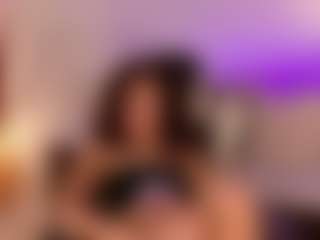 chloemoretix's Live Sex Cam Show