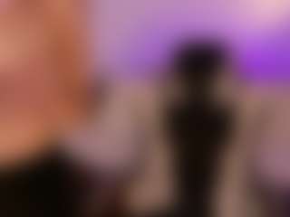 Live cam show with chloemoretix - Brown Hair on Soda Cam
