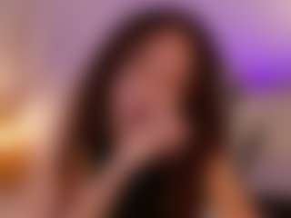 Live cam show with chloemoretix - Small Tits on friskycurves.com