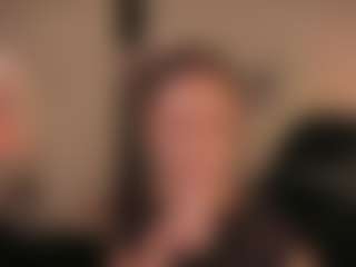 Live cam show with chloemoretix - Skinny on Gym Cam Girls