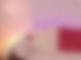 Live cam show with chloemoretix - Skinny on Camming Site