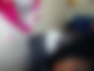 Live cam show with Miss-kendraa - MILF on livesuperchat.net