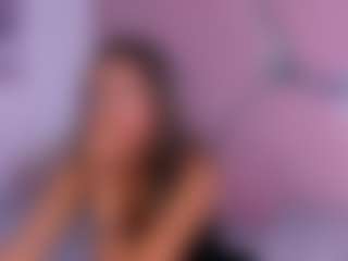 Live cam show with Sharithasm - Athletic MILF on TeamSkeetLive