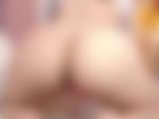 miia-gold's Live Sex Cam Show