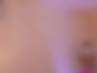 miia-gold's Live Sex Cam Show