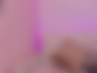 Live cam show with miia-gold - Blonde Hair on CamClone