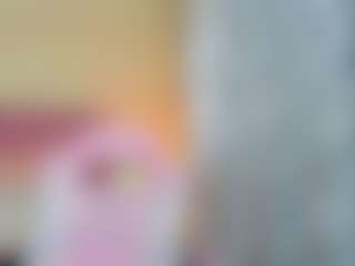 Live cam show with sweet-thang01 - Facial on Dolls Live