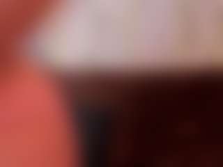 Live cam show with sweet-thang01 - Facial on Gym Cam Girls