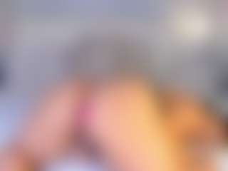Live cam show with Tamralyn - Foot Fetish Blonde Hair on Chatstar