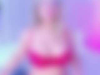 Live cam show with Tamralyn - Blonde Hair Shaved Pussy on Camsoda